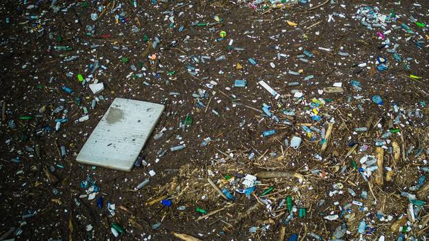 Dolini Neretve prijeti veliko zagađenje, gomila smeća putuje rijekom nakon katastrofe u Jablanici