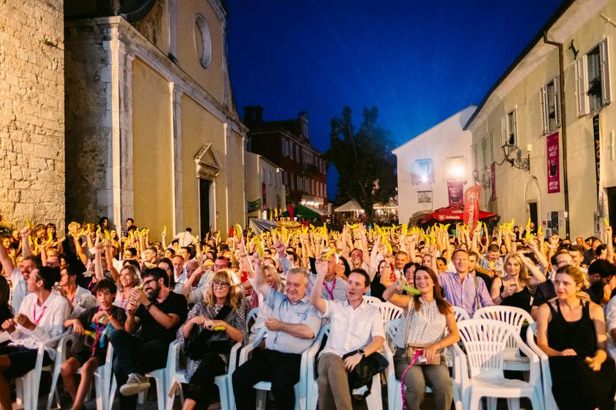 Uz zdravicu bananama započeo je 22. Motovun Film Festival...