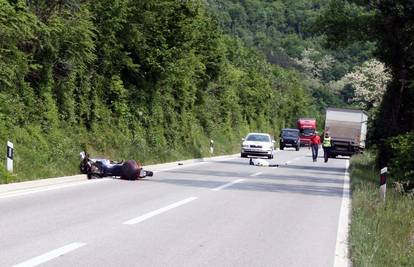 U samo par sati na cesti je poginulo šest motociklista