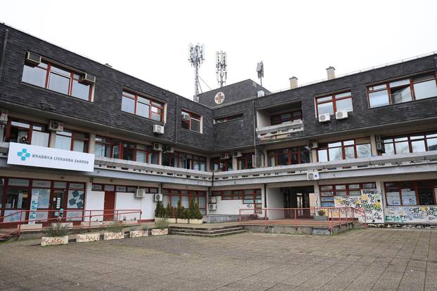 24sata Zagreb: Devastirana zgrada u Ulici don Petra &Scaron;imi&cacute;a 2 na Jarunu