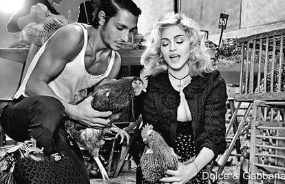 Madonna u novoj modnoj kampanji glumi frajericu