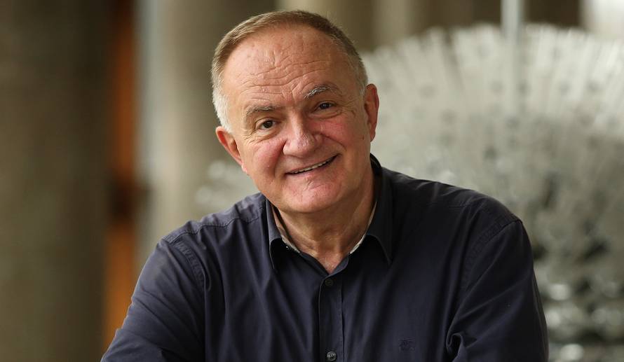 Mate Bulić ogorčen: Zalijepili su lažne plakate po Dubrovniku