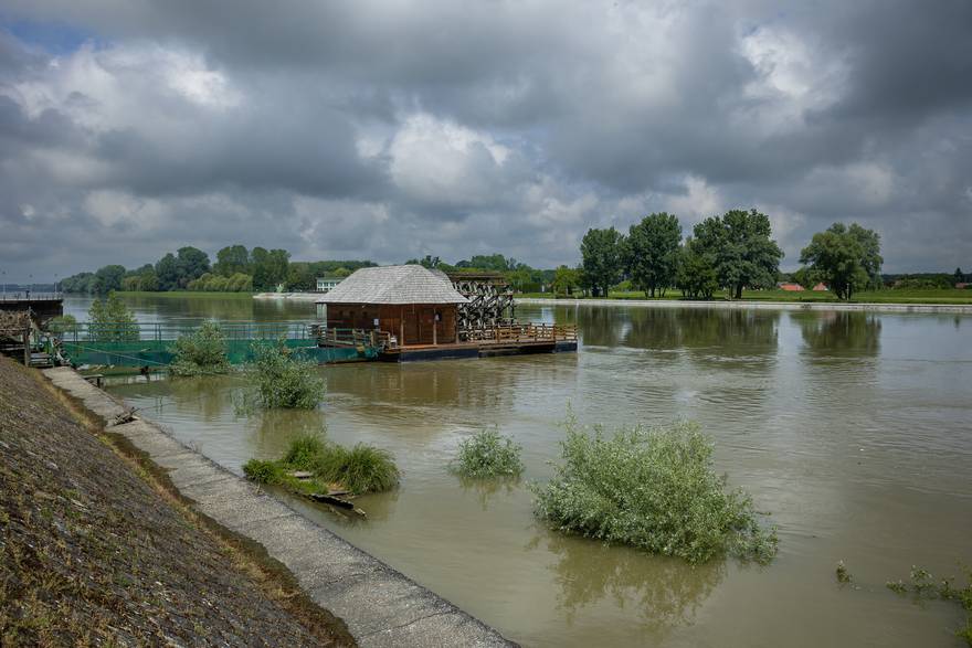 Drava kod Osijeka stigla je do 269 centimetara