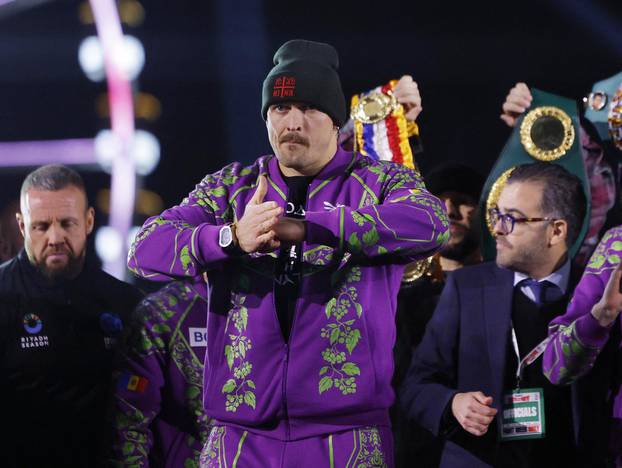 Oleksandr Usyk v Tyson Fury - Heavyweight World Title - Weigh-in