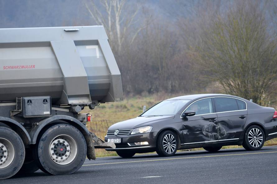 Župan Posavec imao prometnu: 'Kamion se na A4 zabio u nas'