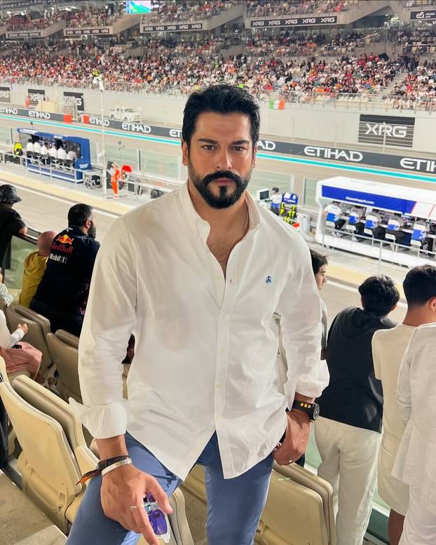 FOTO Zbog Bali-bega fanovi bojkotirali televiziju. Pogledajte kako danas izgleda...