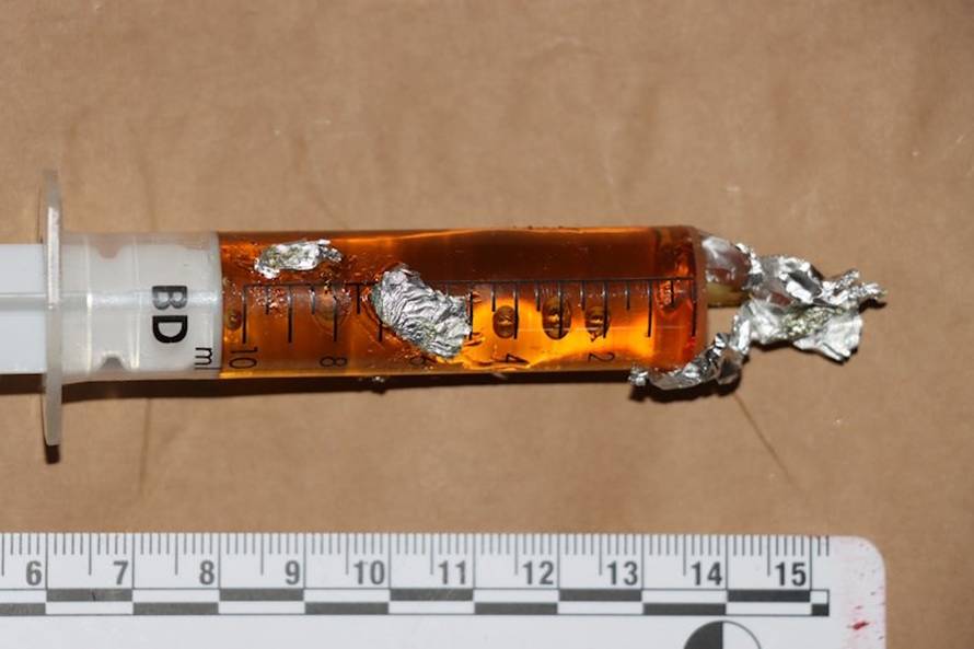 Zagreb: Policija kod dilera našla marihuanu, kokain i amfetamin