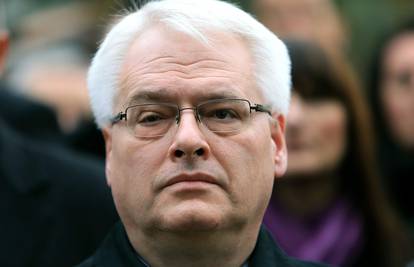 Josipović ljutit na tajne službe, zatražio je izvješće o Vukovaru