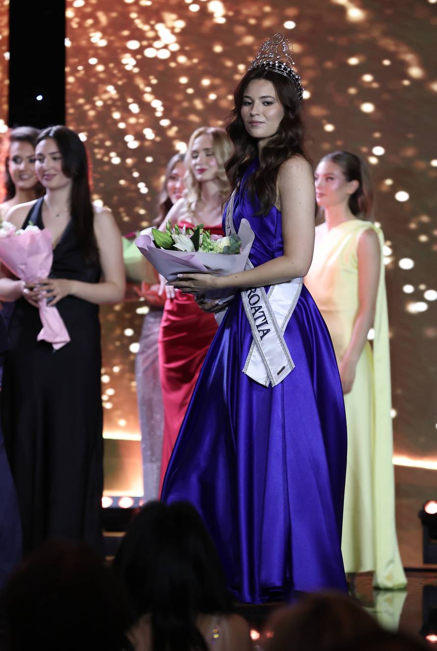 Zagreb:  Antea Mrsić nova je  Miss Universe 