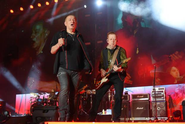 Pula: Prljavci napunili Arenu