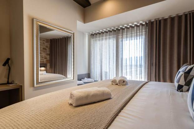 FOTO Ovako izgleda vila bivšeg potpredsjednika HDZ-a. Noćenje 1100 eura, ima bazen, saunu...