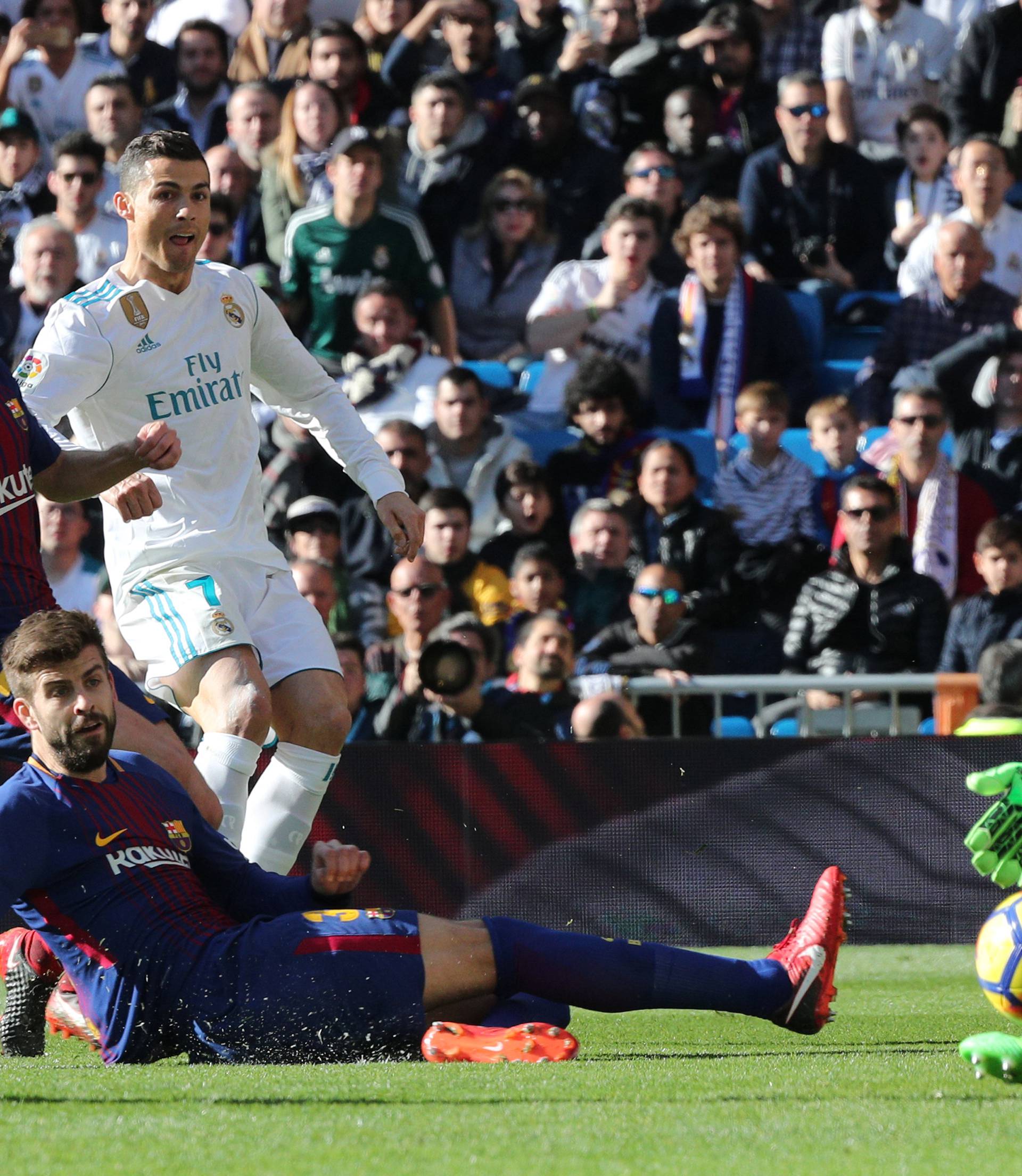 La Liga Santander - Real Madrid vs FC Barcelona