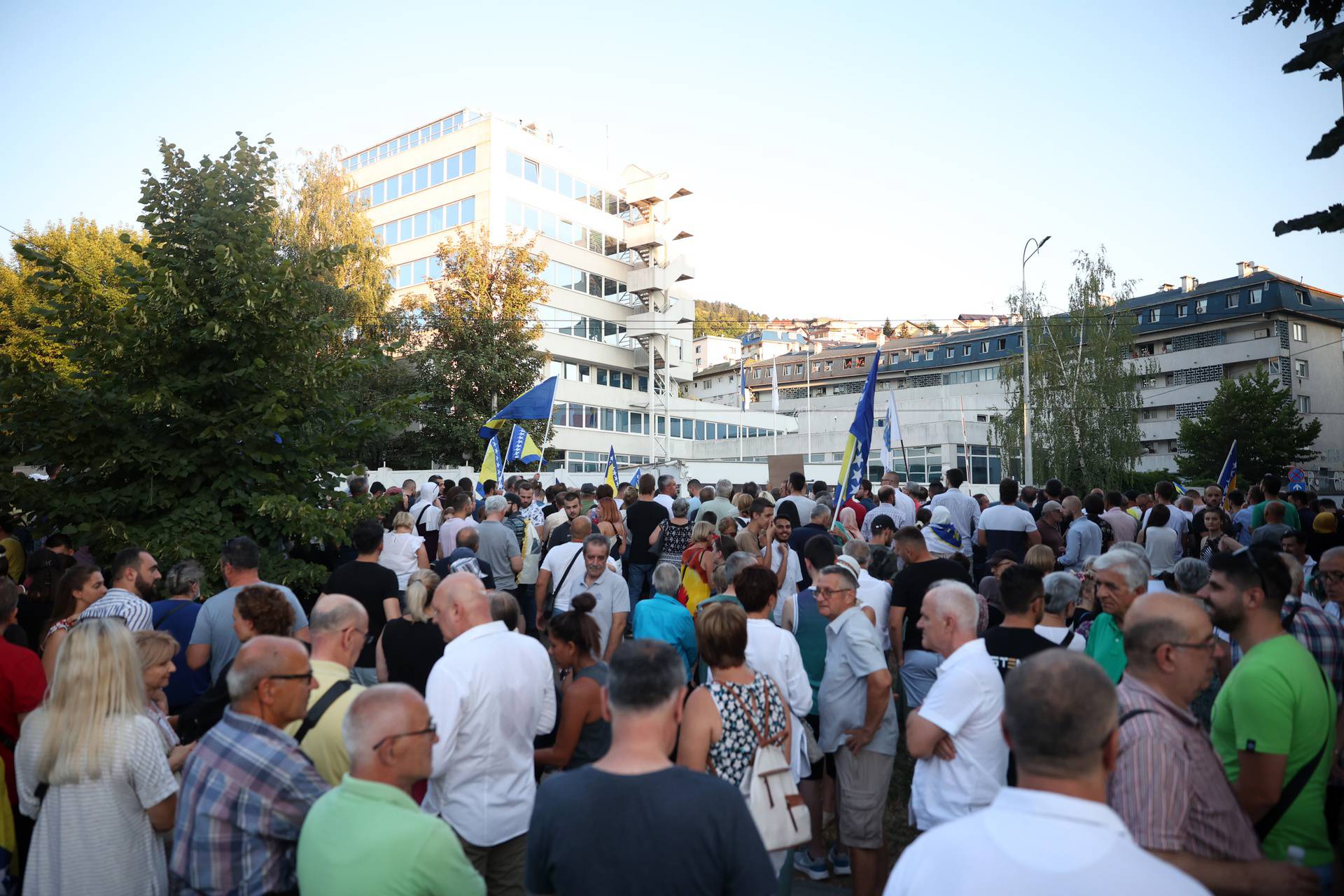 Sarajevo: Prosvjed građana zbog mogućnosti nametanja izmjena u izbornom zakonu