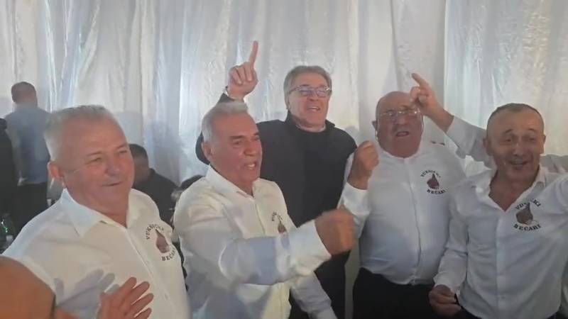 VIDEO Bjegunac Mamić: Hajduk živi vječno, Bog i nitko više!