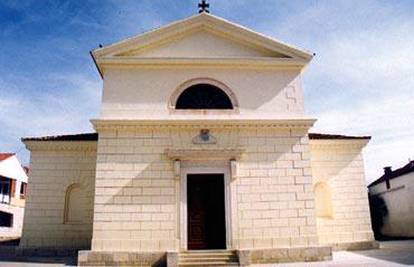 Sanader crkvi Sv. Josipa na Korčuli darovao vitraje 