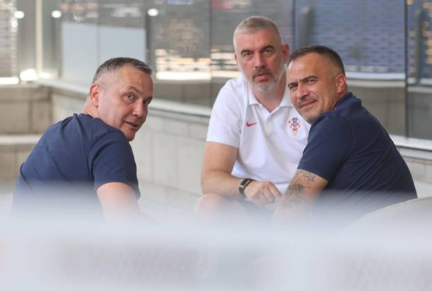 SP2026 Dallas: Marijan Kustić i Stipe Pletikosa na terasi hotela W gdje se nalaze i igrači