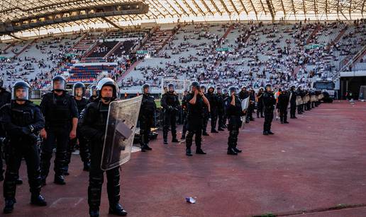 Epilog derbija: 378 huligana je privedeno, više od 20 policajaca ozlijeđeno je u neredima...