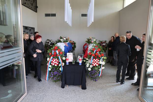 Vukovar: Sahrane nedavno identificiranih branitelja pronađenih na Petrovačkoj doli kod Vukovara