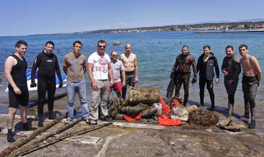 Zadar: Curavić i ronioci od smeća čistili morsko dno