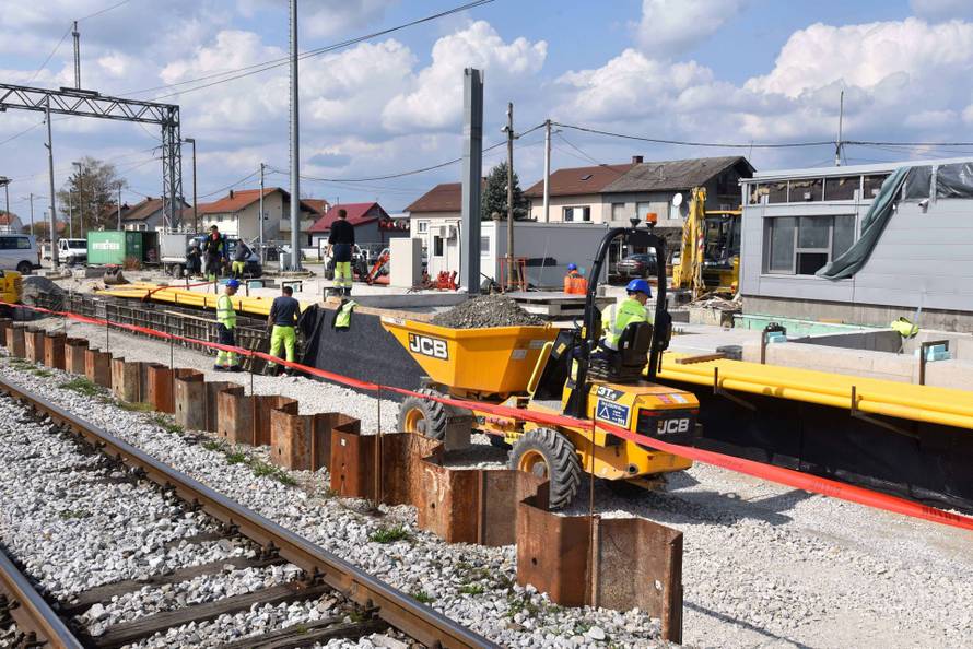 KAOS NA PRUGAMA Zatvara se jedno od prometnijih čvorišta