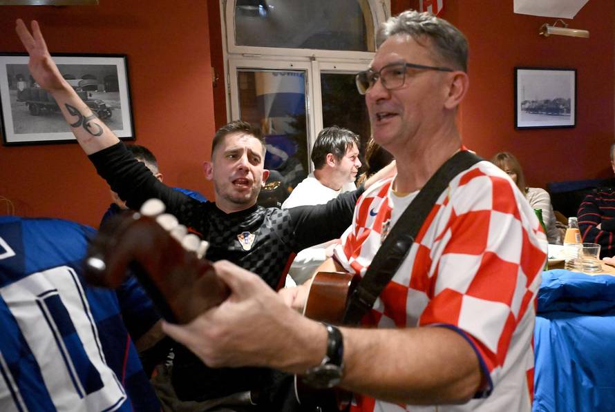 Hrvatski navijači u Pragu dan prije utakmice