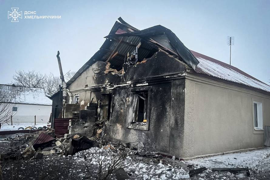 VIDEO Zelenski o žestokom udaru: Poslali su 400 dronova i gađali energetsku mrežu