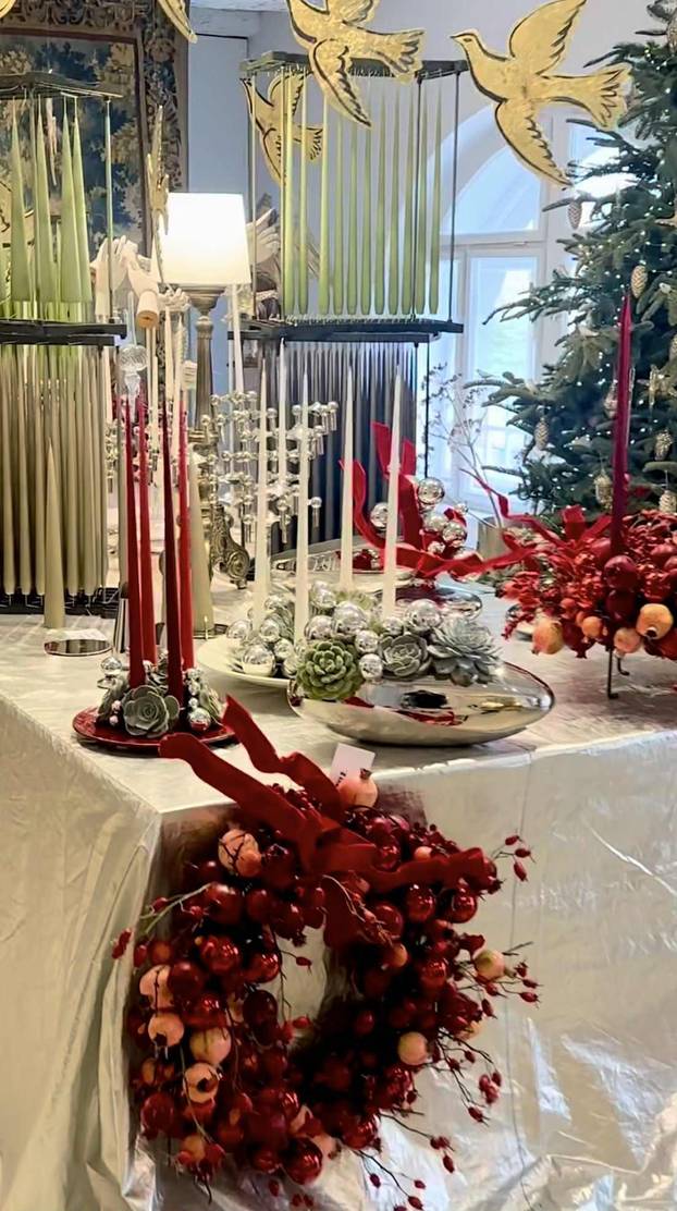 FOTO Šekoranjina blagdanska čarolija: Tihi dekor u izlozima i hotelima je pravi spektakl