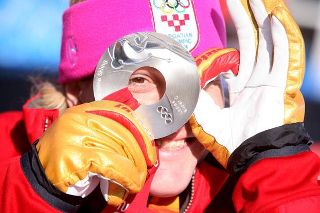 ARHIVA - Dorfmeister zlatna u superveleslalomu, Janica srebrna