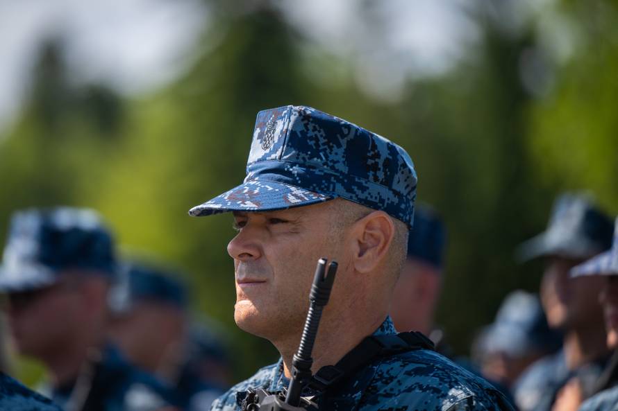 Velika Gorica: Uvježbavanje pješačkih postroja Hrvatske vojske za svečani vojni mimohod