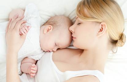 Miris bebe najveći je pokretač majčine brige i skrbi za dijete