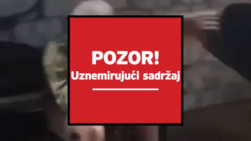 Širi se uznemirujuća snimka iz Splita na kojoj dva dečka tuku starca. Policija: 'Tražimo ih!'