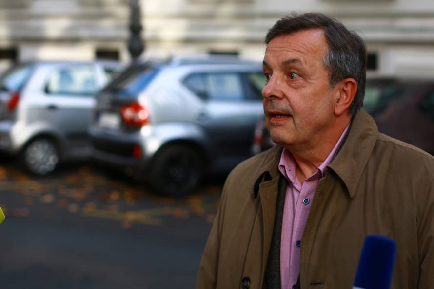 Zagreb: Glasnogovornik Å½upanijskog suda DevÄiÄ dao izjavu za medije