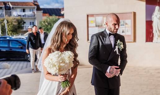 Hajdukovac Kalik se vjen&ccaron;ao s modnom dizajnericom Ivonom!