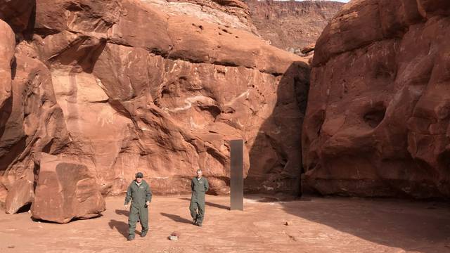 Metal monolith is discovered in Red Rock Country in Utah