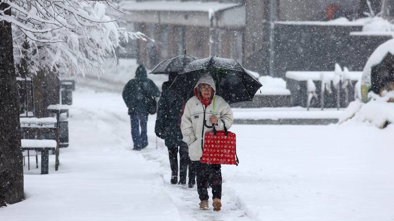 NEVRIJEME NE POPUŠTA! I za sutra izdan crveni alarm. Vakula otkrio što očekivati za vikend...