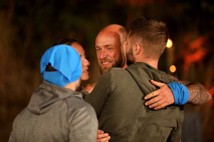 Enea napustio show, a ušli novi atraktivni natjecatelji. Jedan od kandidata je završio u bolnici...