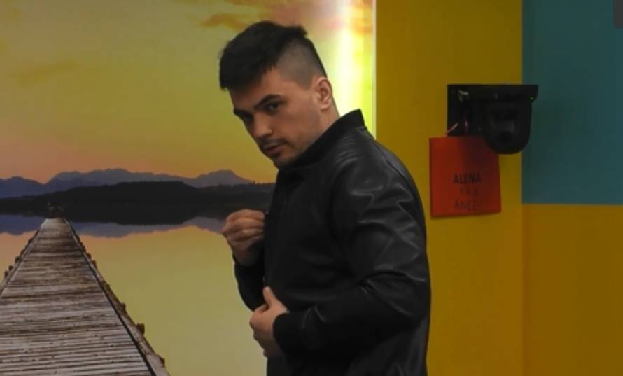 'Vrući' poljupci: Anči navalila na Luciju, a Anezi ljubila Luku