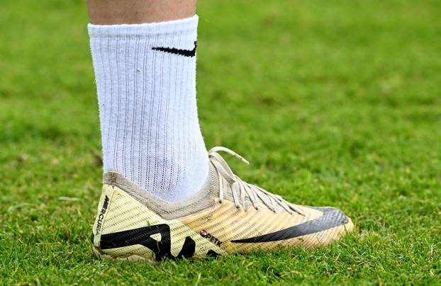 Neuruppin: Personalizirane kopačke Vatrenih