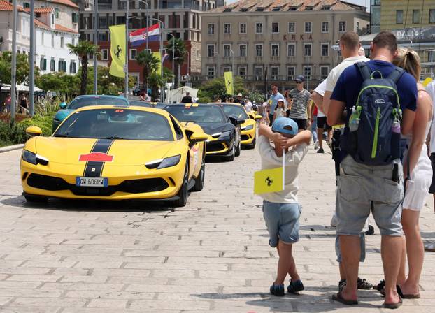 Šibenik: Turneja Ferrari Cavalcade 2026. s više od 120 Ferrarija na šibenskoj rivi