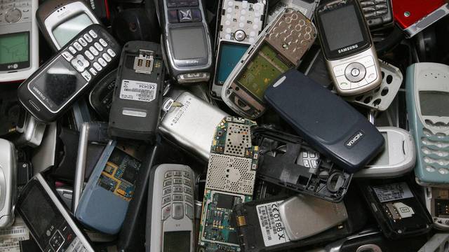 Koprivnica: Građani sve češće daju svoje mobilne uređaje na popravak umjesto da kupuju nove