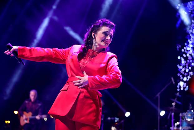 Split: Koncert Doris Dragović na rivi