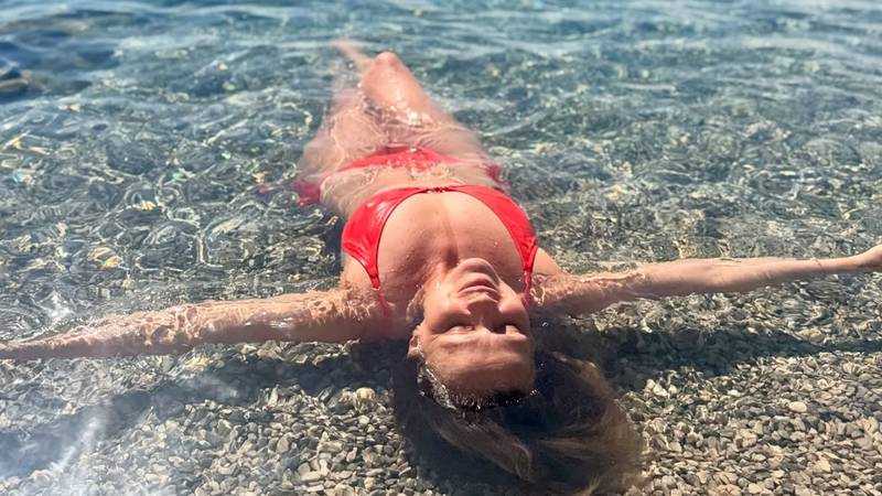 Sandra Bagarić u 53. oduševila figurom u bikiniju: 'Prelijepa, izgledaš bolje od onih u 20-ima'