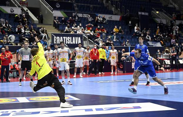 EHF 2022 Men's European Handball Championship - Main Round - Russia v Spain