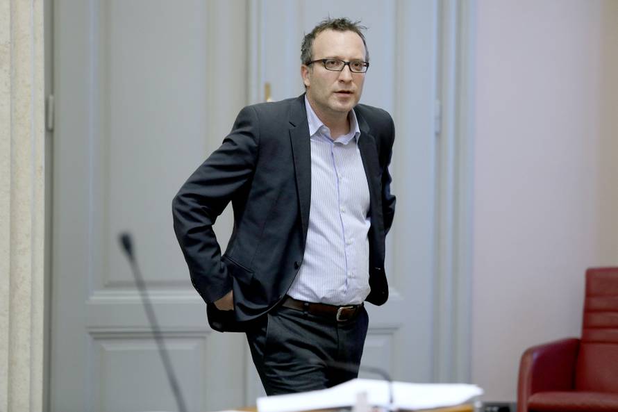 Zagrebački profesor: Sustav ne štiti učitelje. Maltretirali su ga! Kazna za učenike? Toga nema