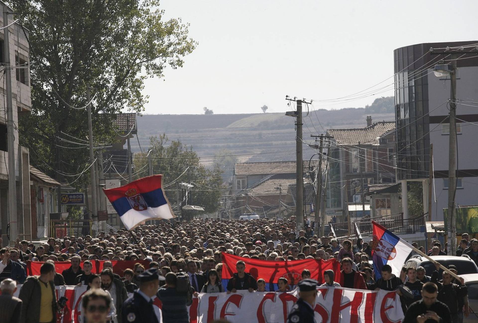 Независимость косова. Косово независимость от сербии. Сербские анклавы в косово. Косово сербия. Сербские анклавы в косово.