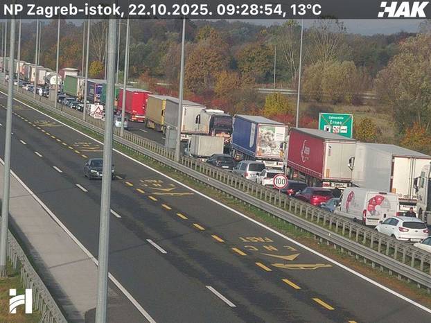 FOTO Neviđeni kaos na A3: Ljudi u šoku izlazili iz automobila!