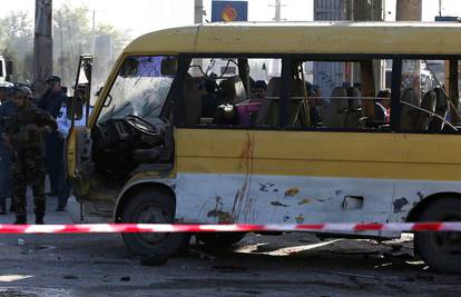 U samoubilačkom napadu talibana u Kabulu 14 mrtvih