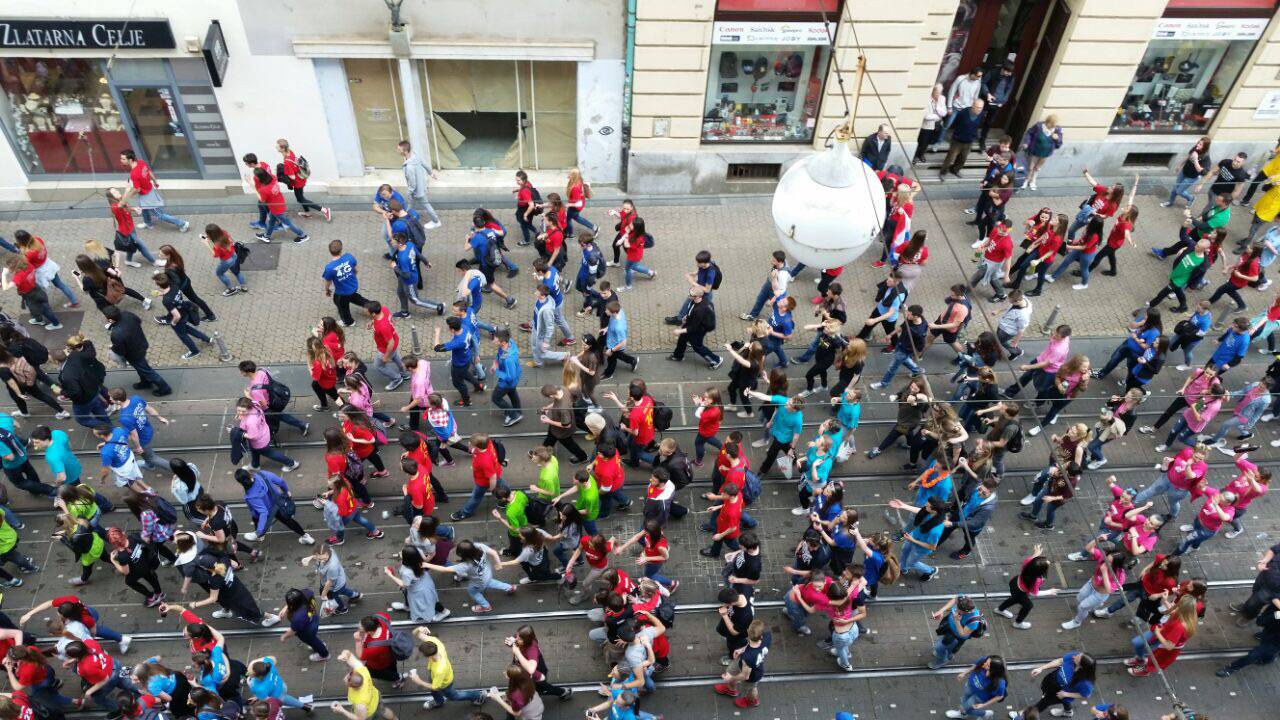 Privedeno je sedmero, a 25 maturanata završilo na Hitnoj