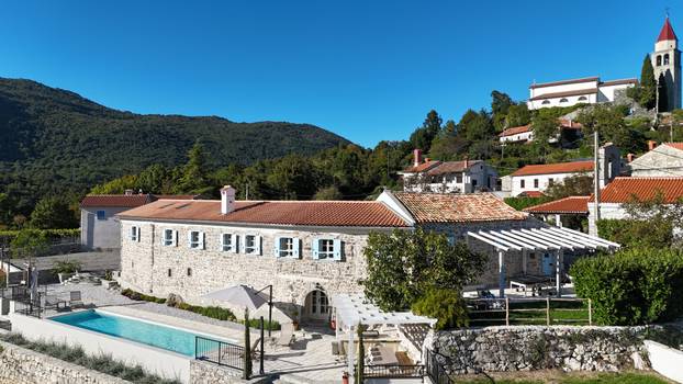 FOTO Kaštelet kod Opatije iz snova: Obnovili smo ga kako bismo očuvali obiteljske tajne