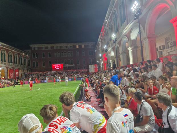 FOTO Nogometna ludnica tresla je Split! Mandžo, Srna, Ibra i Karabatić ponovno su zasjali